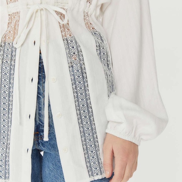 UO boho gauze eyelet inset tie up blouse size M - Picture 2 of 4